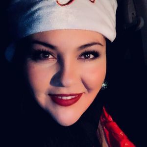 Meet your Posher, Paola